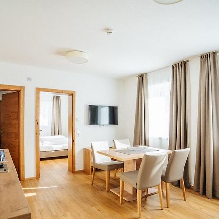 Apartmenthaus Strasswirt De Luxe 트로폴라흐 외부 사진