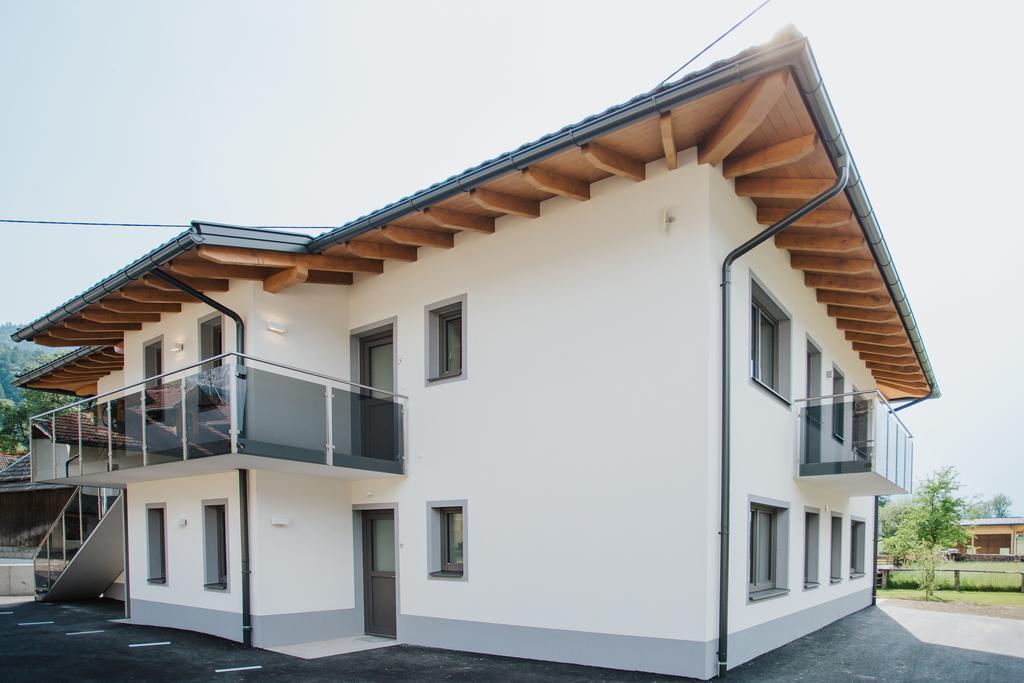 Apartmenthaus Strasswirt De Luxe 트로폴라흐 외부 사진