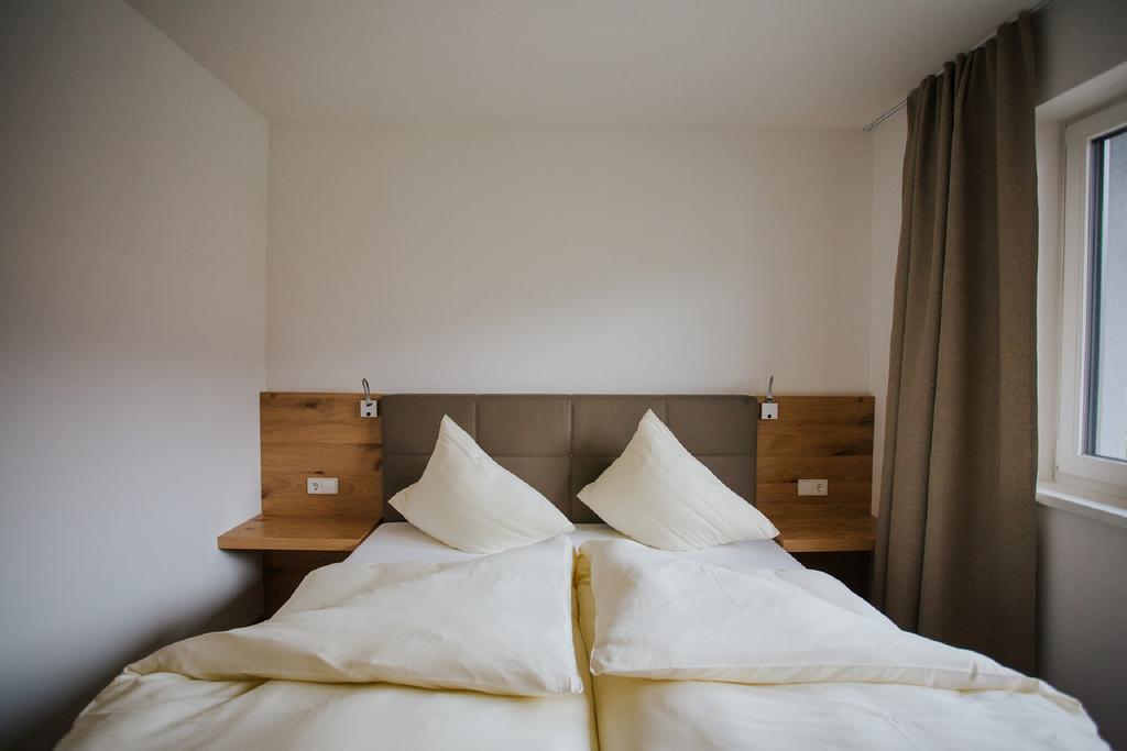 Apartmenthaus Strasswirt De Luxe 트로폴라흐 외부 사진