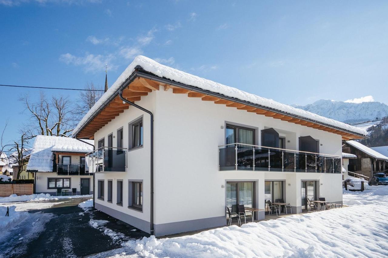 Apartmenthaus Strasswirt De Luxe 트로폴라흐 외부 사진