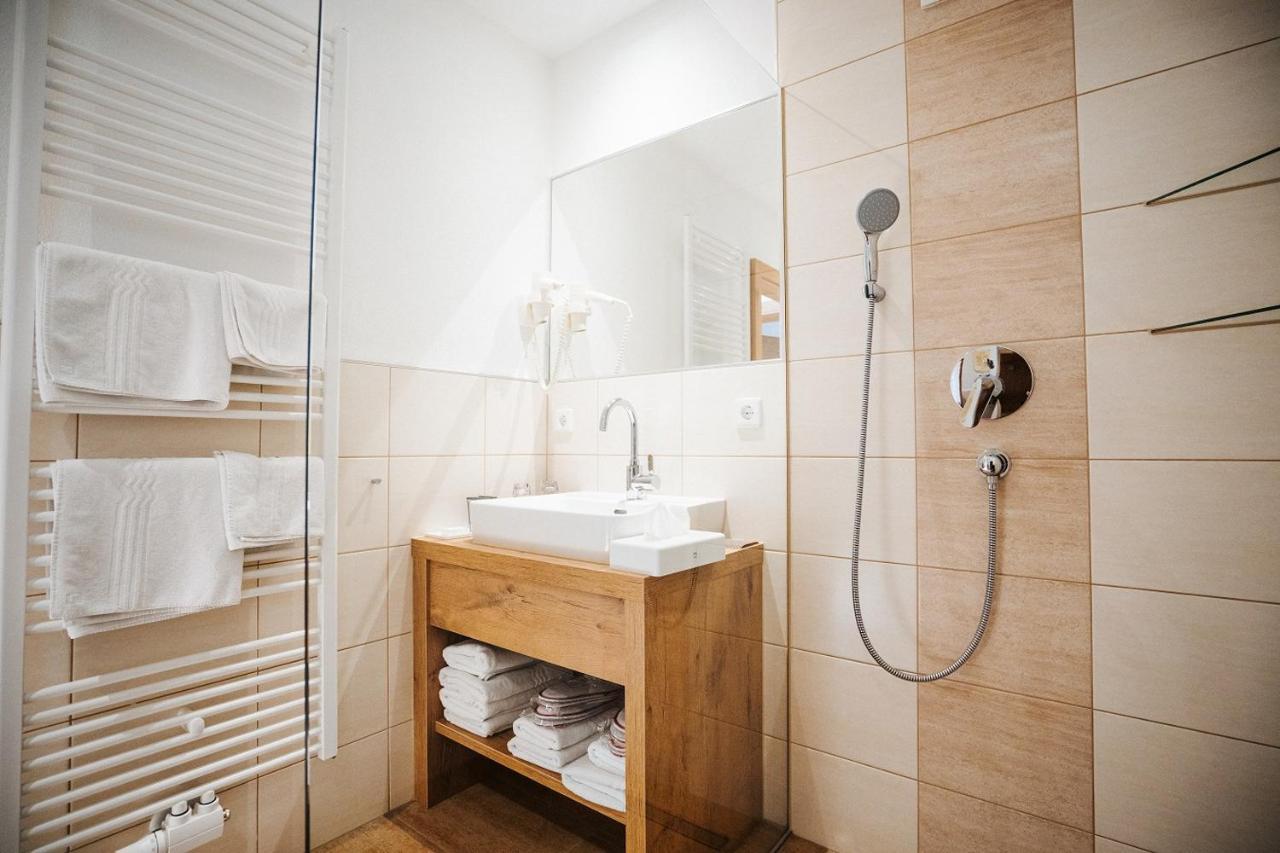 Apartmenthaus Strasswirt De Luxe 트로폴라흐 외부 사진